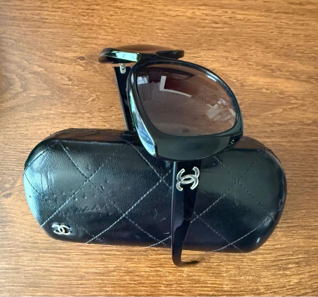 CHANEL サングラス ブラック ケース付き