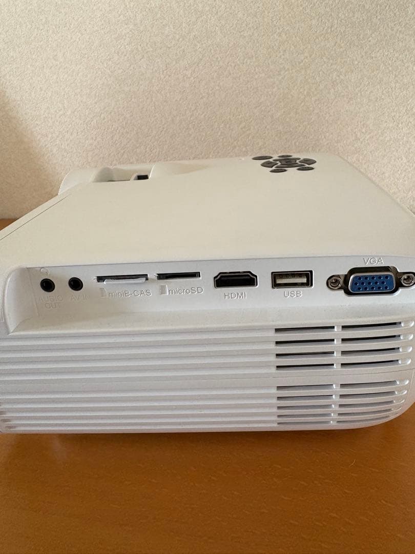 地デジチューナー搭載　LEDプロジェクター