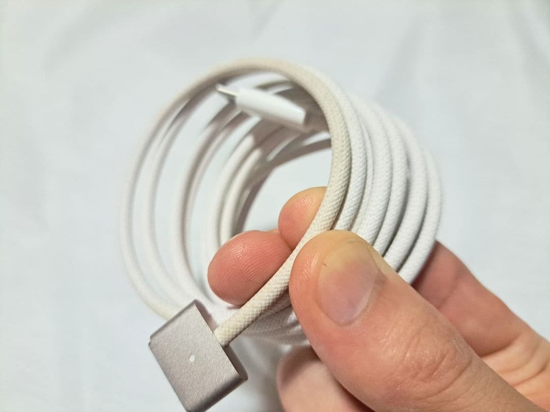 MacBook Air M2　スターライト メモリ16GB/SSD512GB