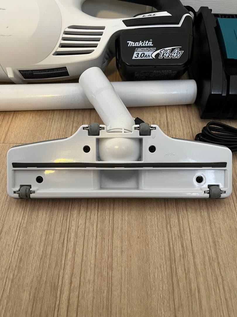 nakana0628 Makita CL141FD コードレス掃除機セット