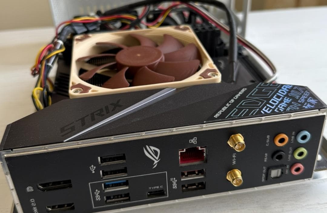 省電力省スペースパソコン Windows 11Pro