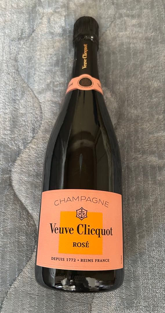 シャンパン ヴーヴ・クリコ ローズラベル