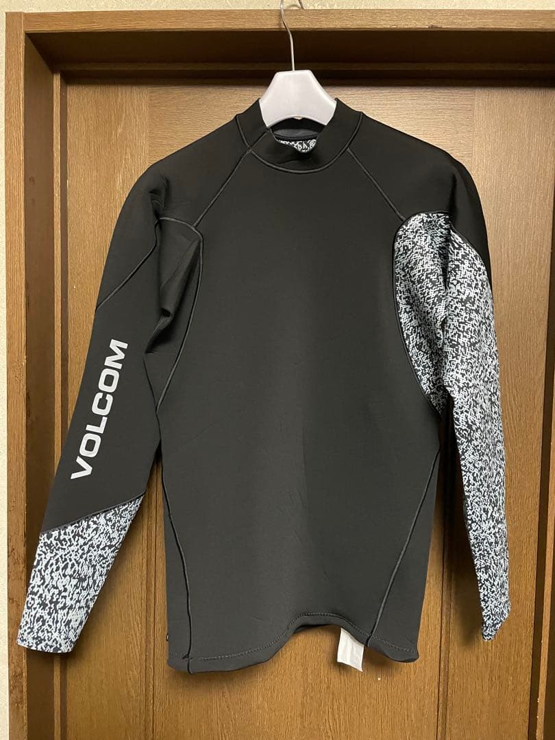 ボルコム　ロングタッパー　Lサイズ　新品未使用　タッパー