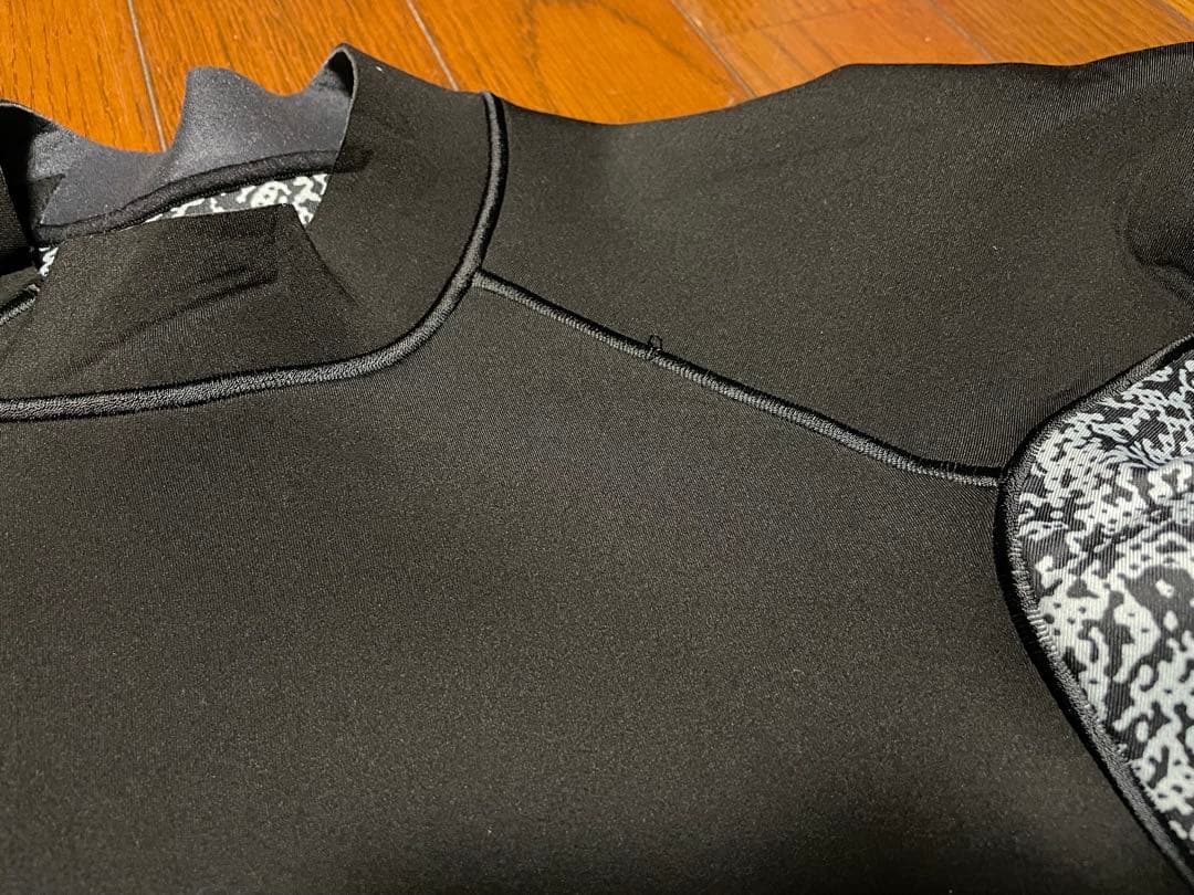 ボルコム　ロングタッパー　Lサイズ　新品未使用　タッパー