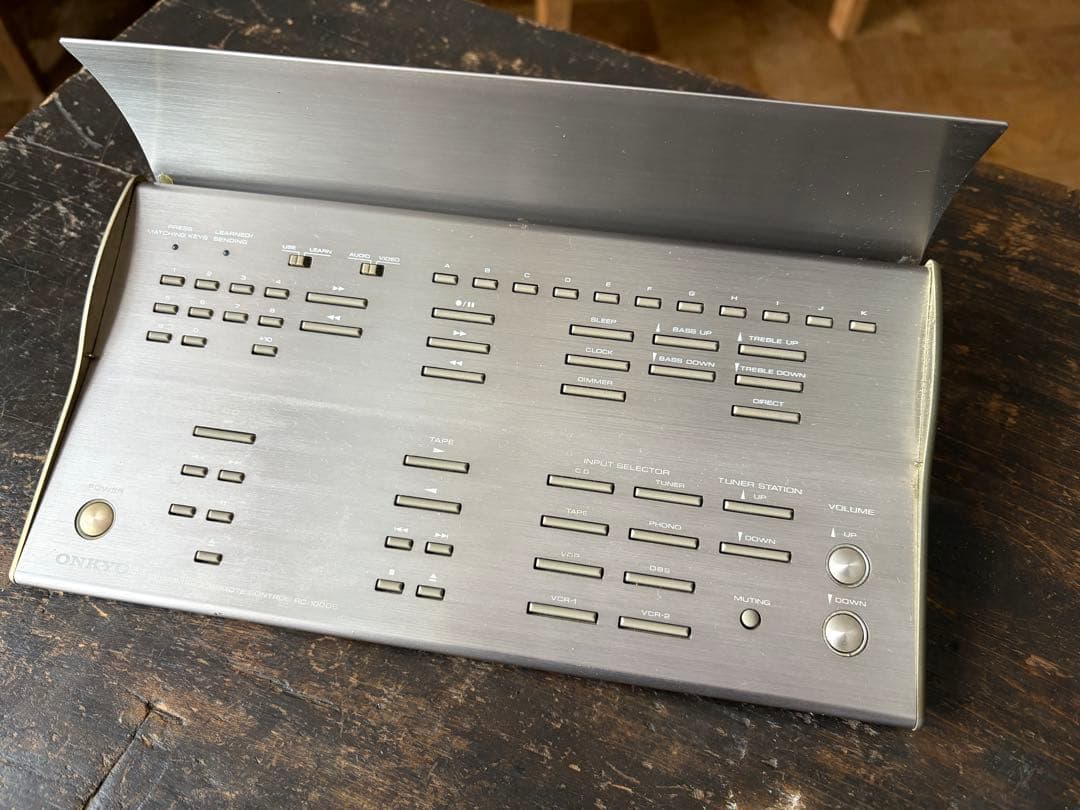 ONKYO R-1000 アンプ(リモコン付き)