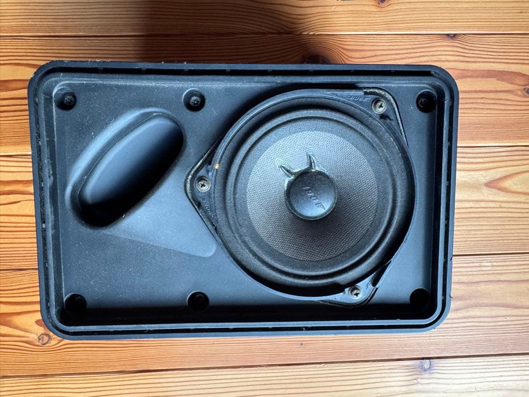 スピーカー・ウーファー BOSE 111AD