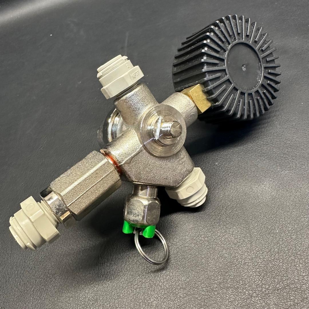 ♡Hc左1014 未使用保管品 TWELVETAP CO2レギュレーター