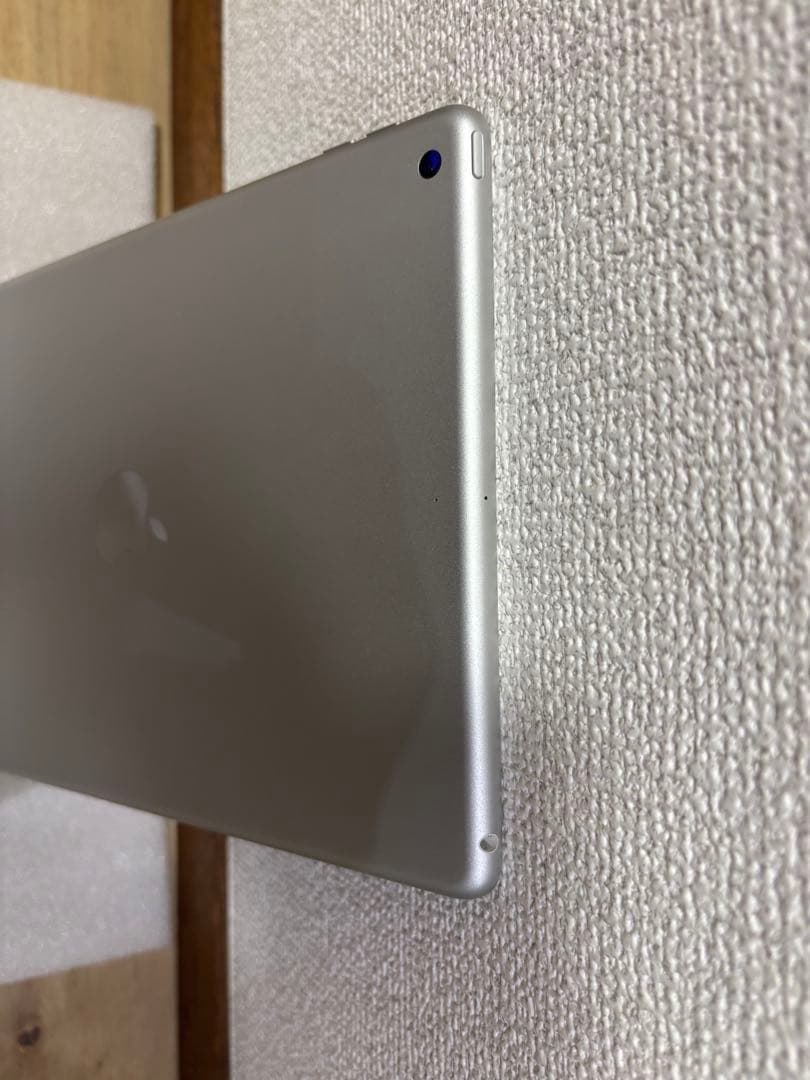 iPad 7 32GB Wifi 7世代