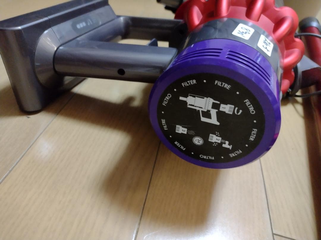 ダイソン★掃除機★V10★ＳV12★純正バッテリーの状態良好★スタンド付き★5