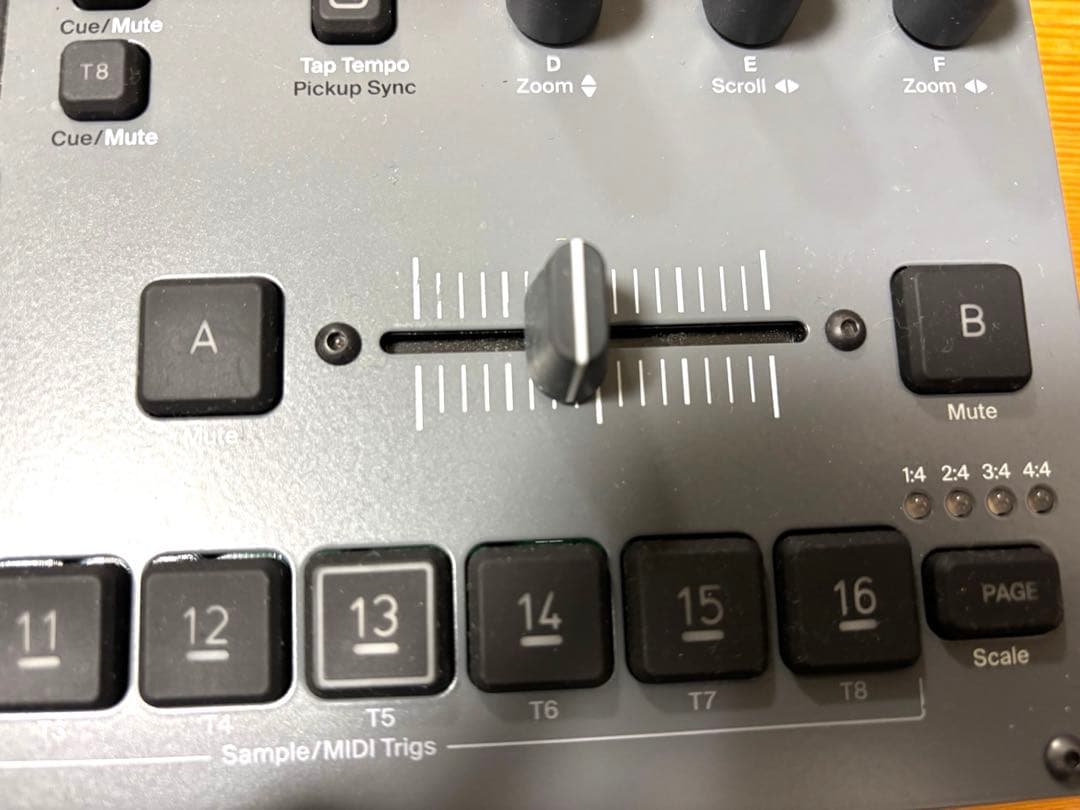 Elektron octatrack mk2 エレクトロン