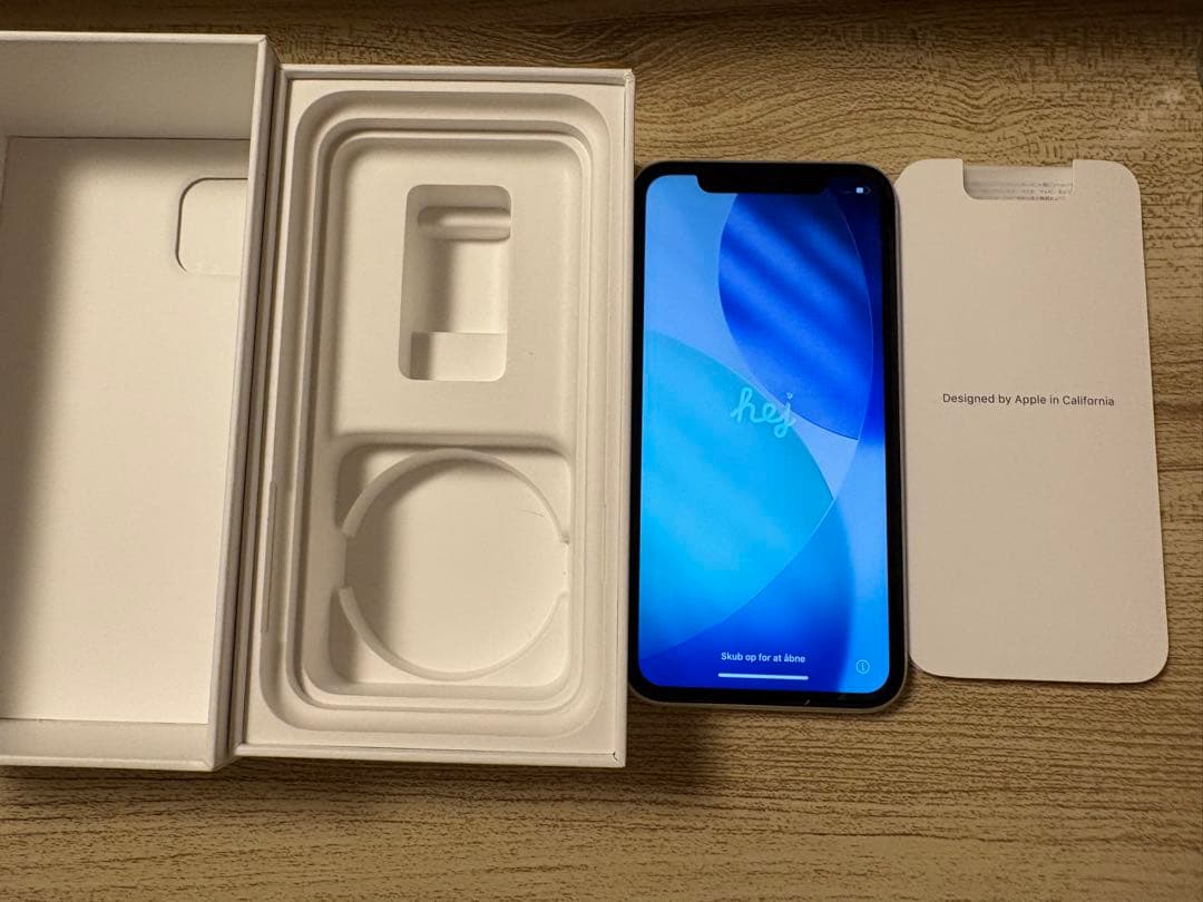 Apple iPhone 11 128gb ホワイト 本体