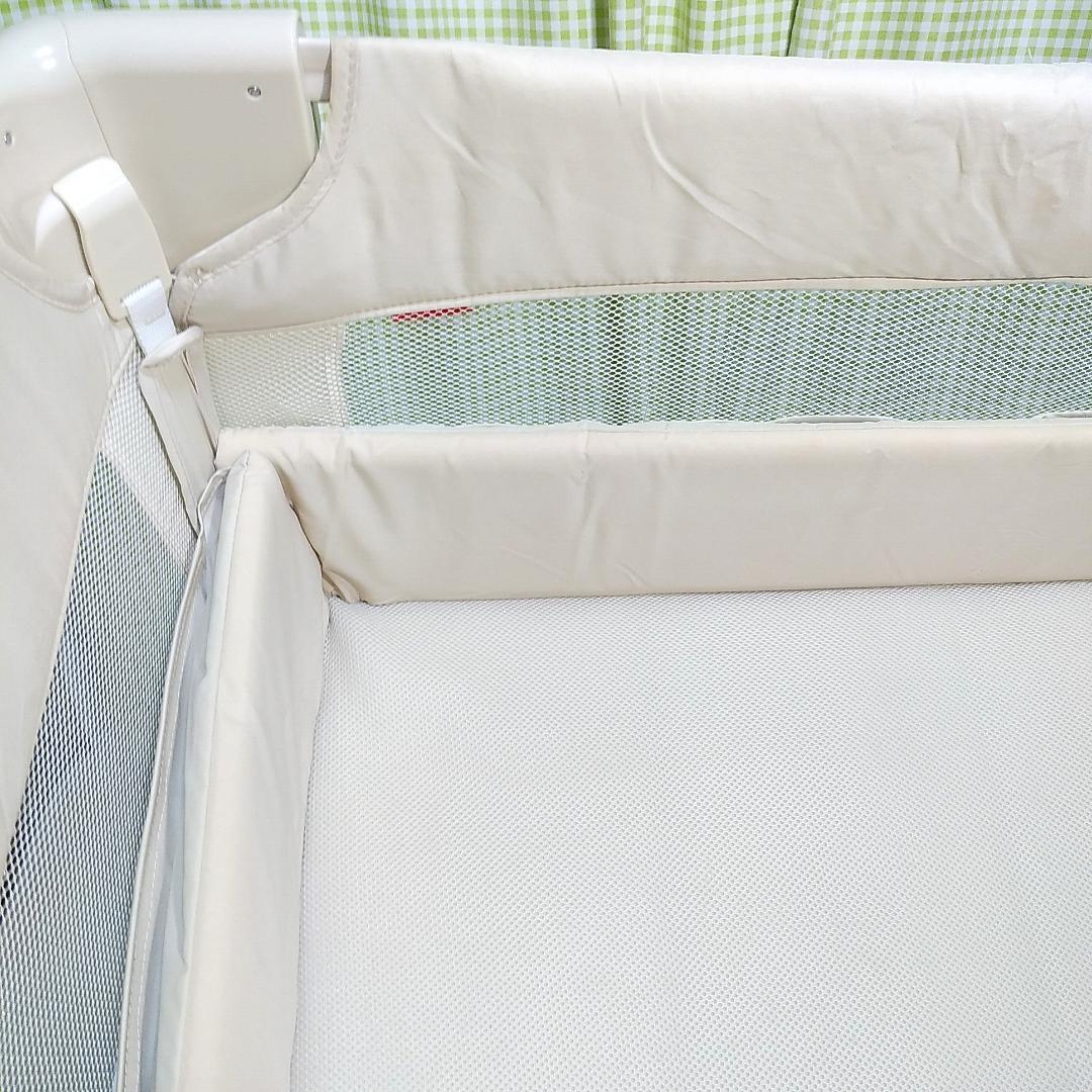 美品　アップリカ ココネルエアー　べビーベッド　クリーニング済　ヤケ、シミ汚無