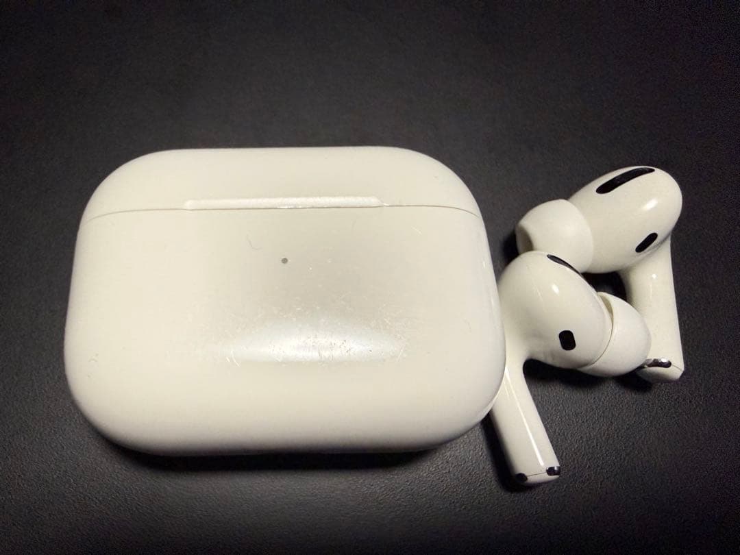 本体【美品】AirPods Pro 1 A2084 PITAKAケース付き