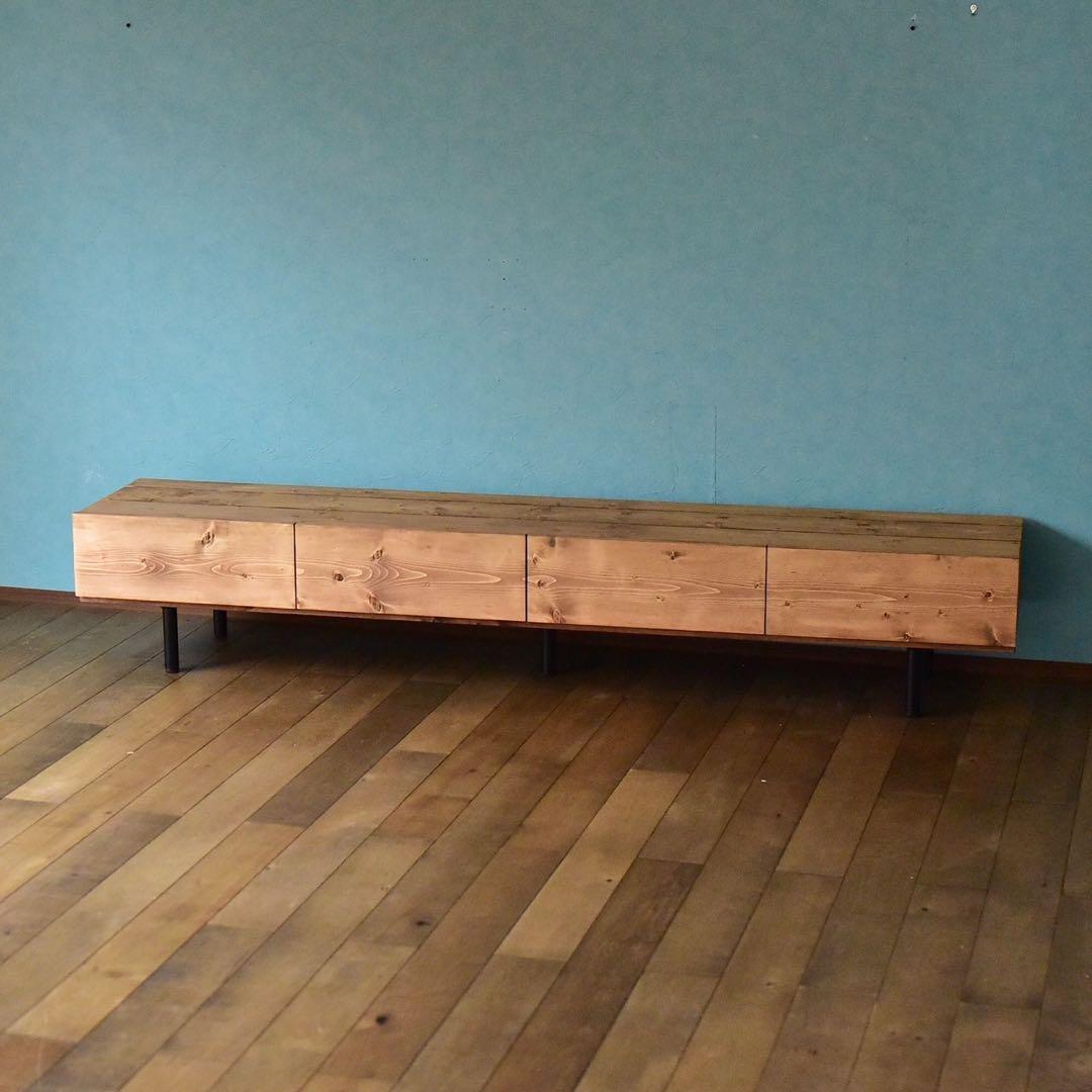 テレビボード200㎝ミディアムブラウン色　鉄脚　無垢材