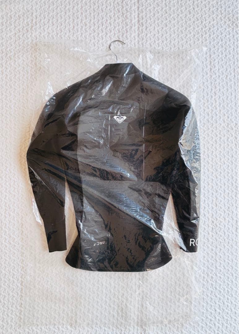 ROXY ブラック ジップアップタッパー