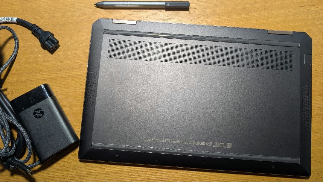 美品：Spectre x360/10世代i7/メモリ16GB/512GB SSD