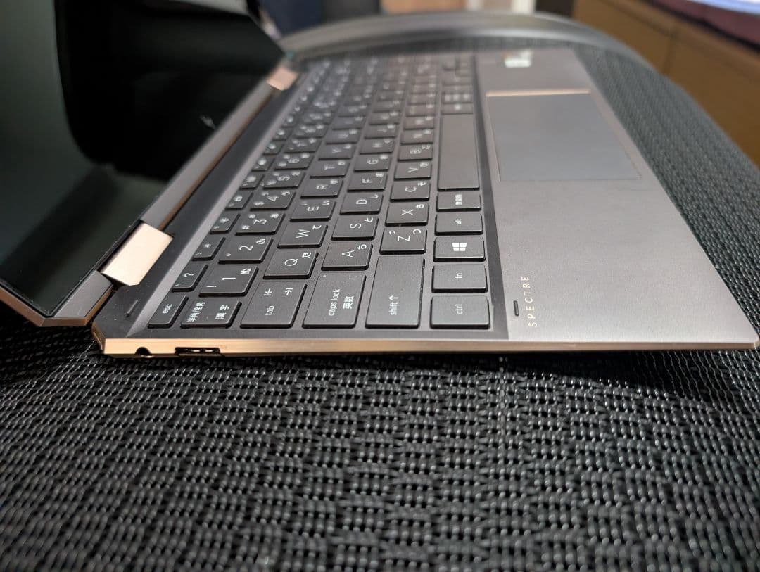 美品：Spectre x360/10世代i7/メモリ16GB/512GB SSD