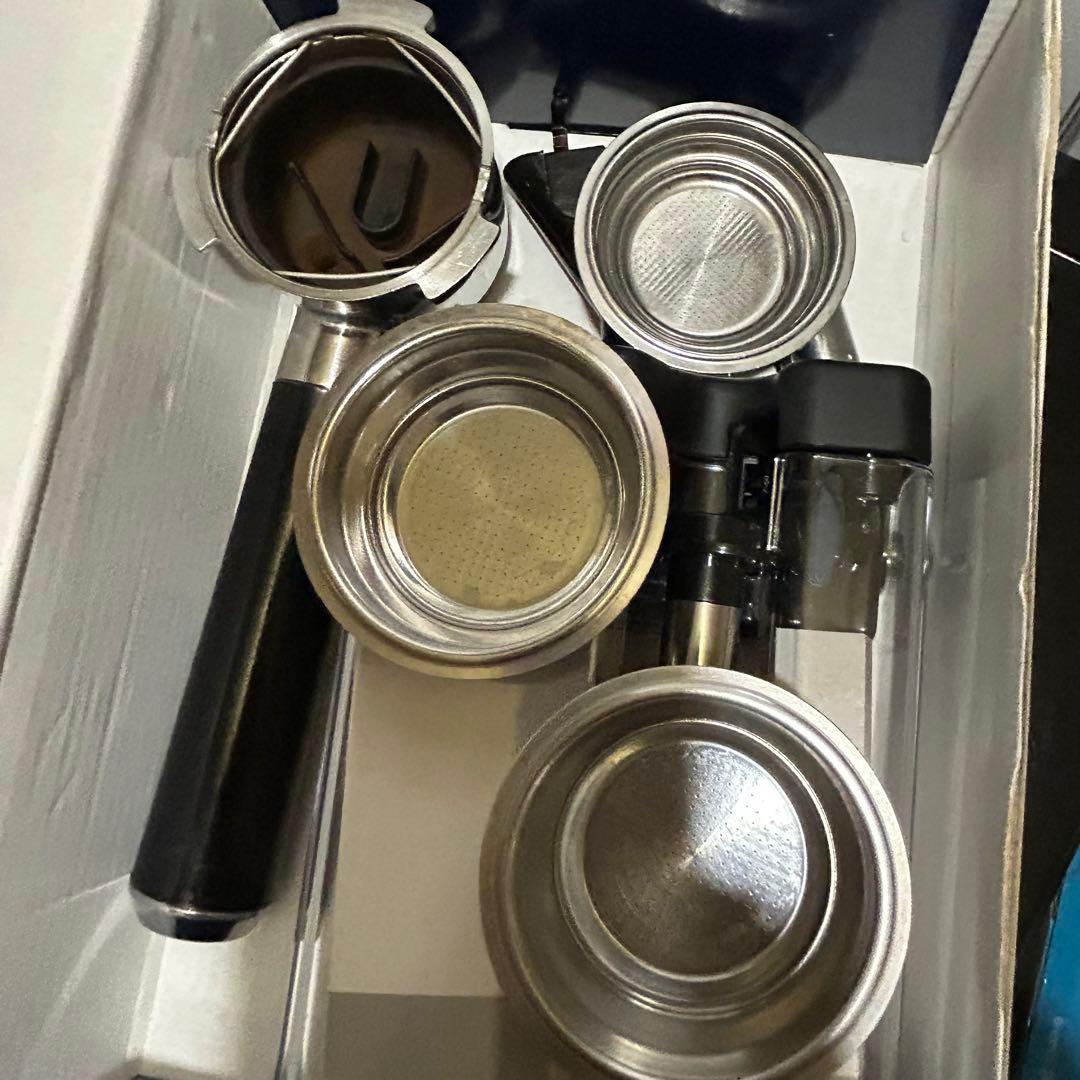 デロンギ エスプレッソ　カプチーノメーカー　EC860M