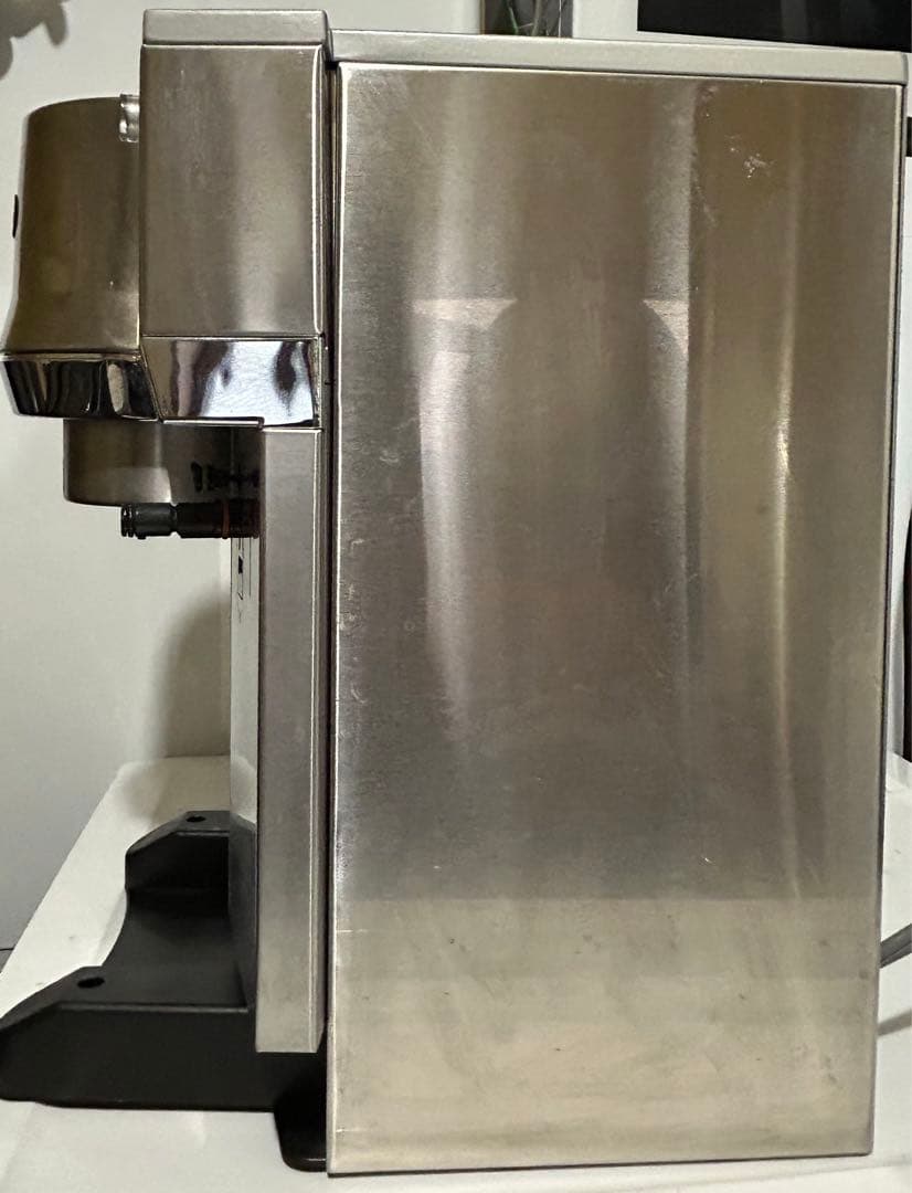 デロンギ エスプレッソ　カプチーノメーカー　EC860M