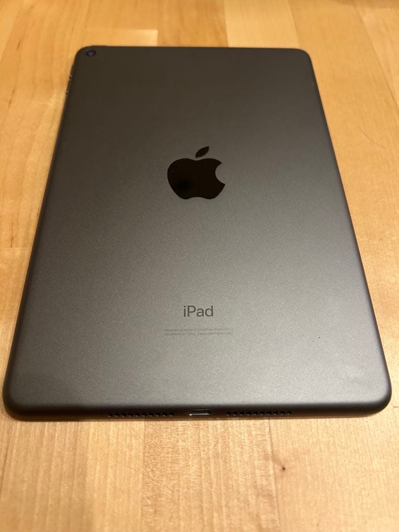 Apple iPad (第5世代) 64GB スペースグレー