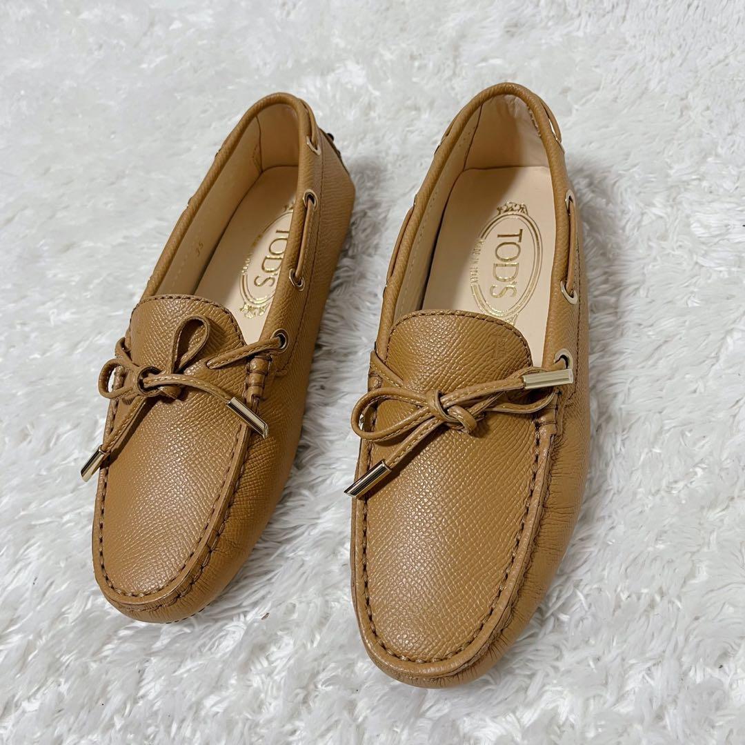 未使用級Tod’s トッズ ドライビングシューズ ゴンミーニ サフィアーノレザー