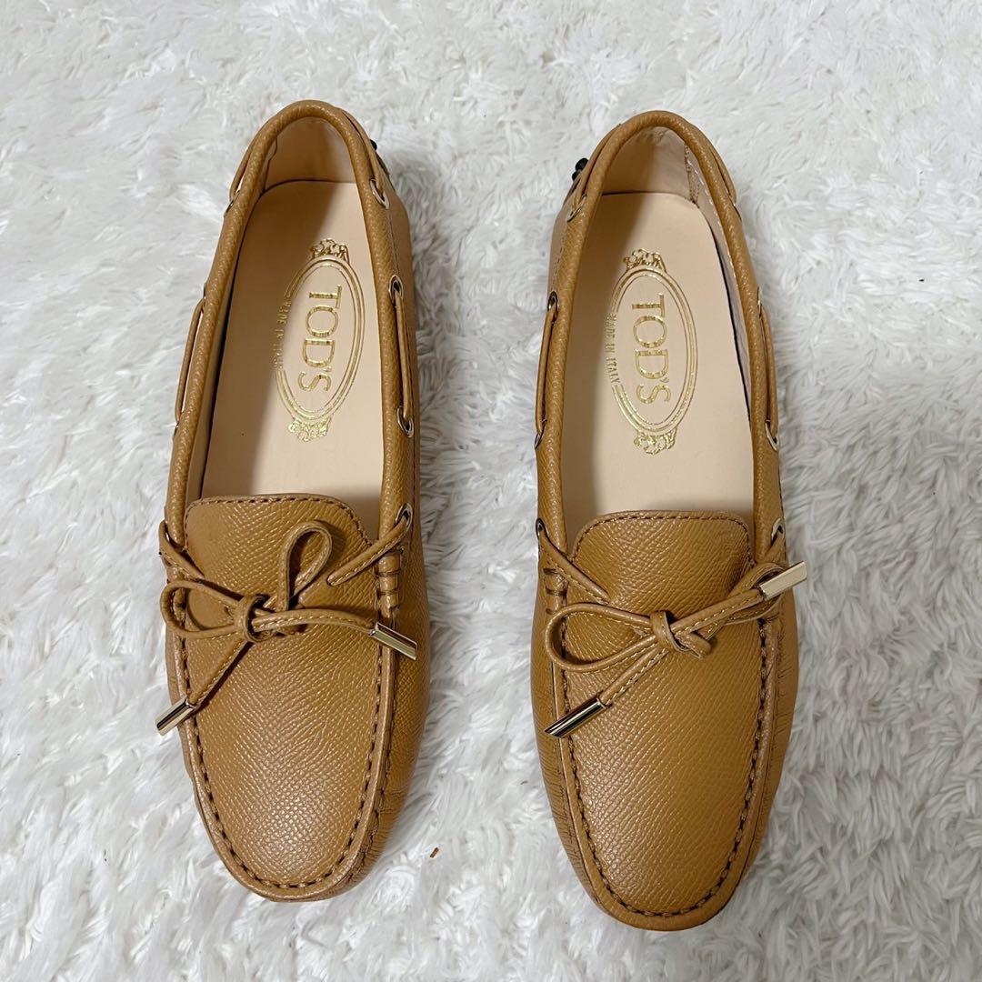 未使用級Tod’s トッズ ドライビングシューズ ゴンミーニ サフィアーノレザー