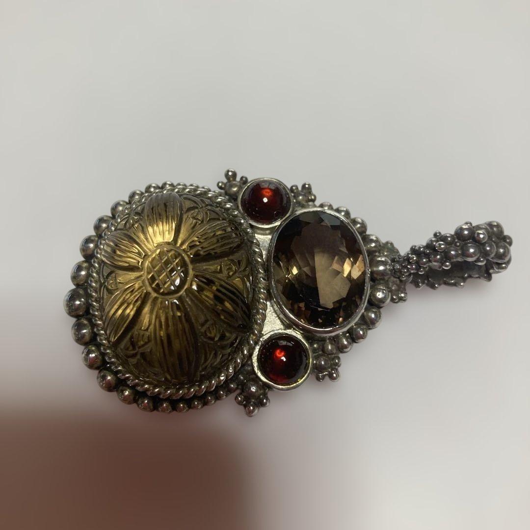 スティーブンデュエッグ　ネックレストップ