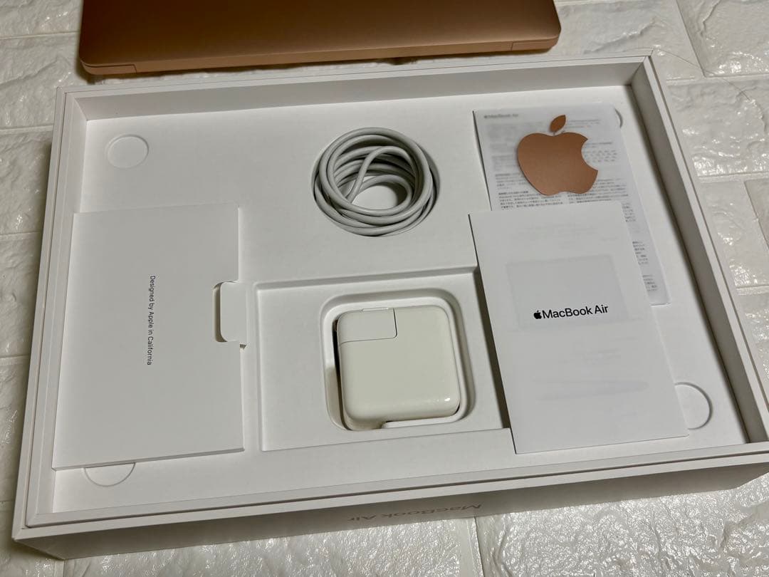 2020 MacBook Air 13インチ 8GB 256GB ゴールド