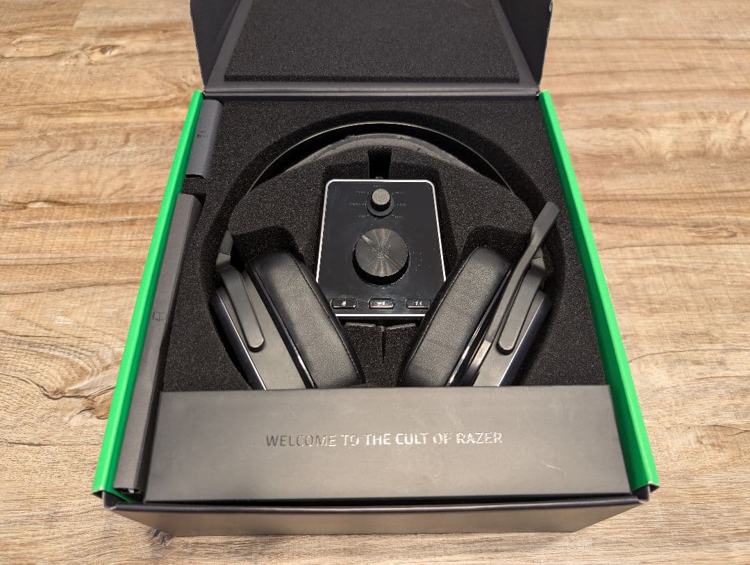 Razer Tiamat 7.1 V2 リアル7.1chゲーミングヘッドセット