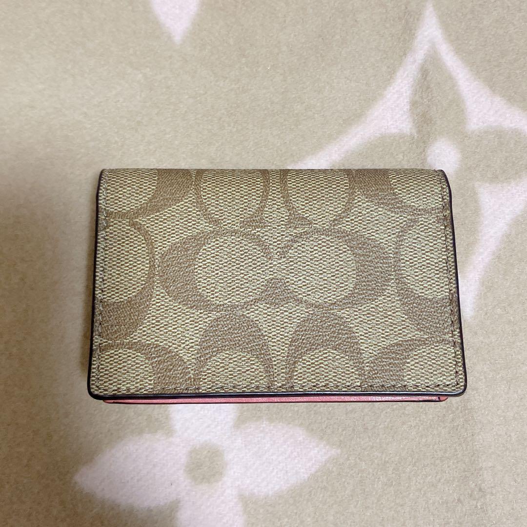 【コロン】 【新品未使用】COACH 名刺入れ ギフトラッピング済み