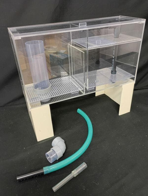 水槽　横,奥行４５センチ用上部フィルター、ろ過面積、ろ過能力が最高のフイルター