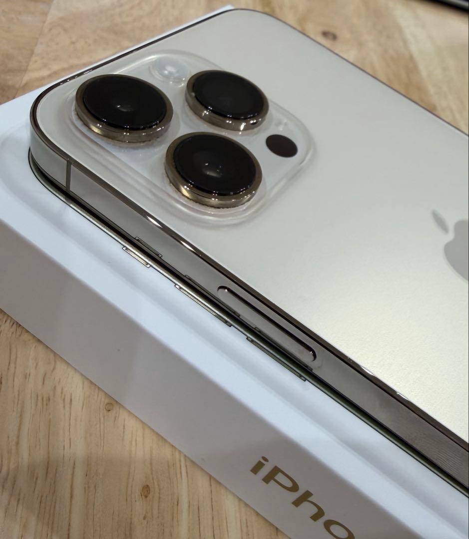 【美品】iPhone 14 ProMax ゴールド 512GB(SIMフリー）