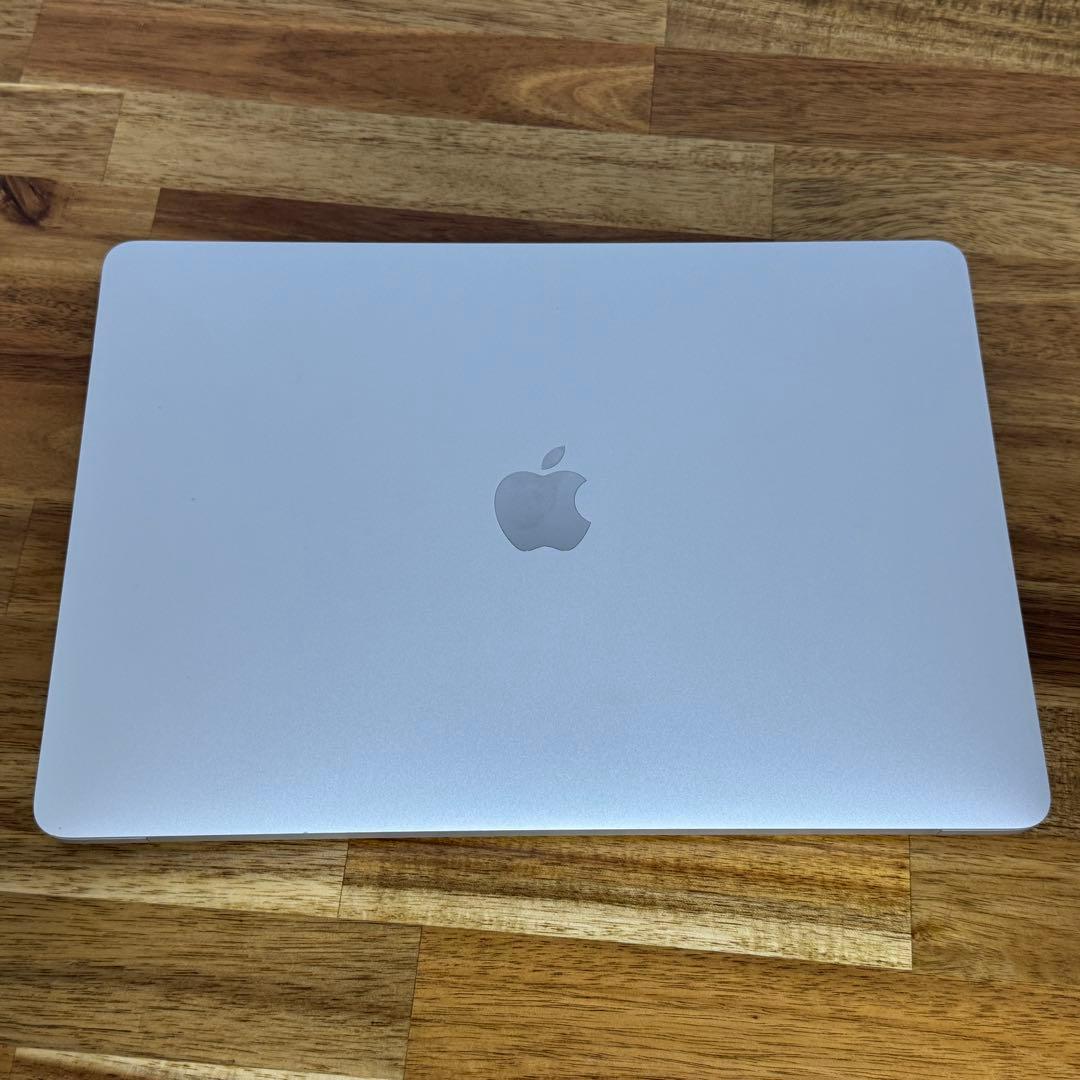 MacBookPro 13インチ M2 16GB 256GB Bt残量100%