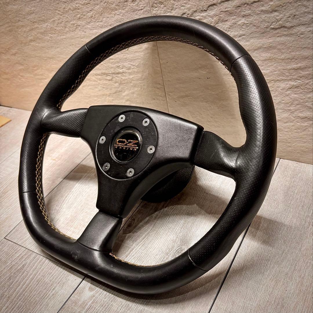 O.Z. ステアリング ステアリングボス付　希少品