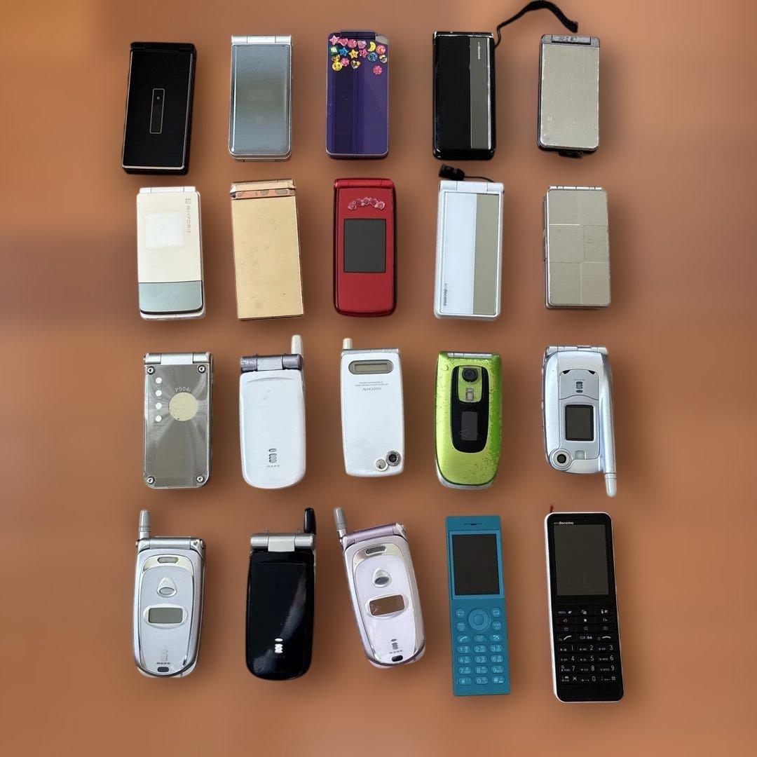 い*ぽ様 携帯電話 ガラケー まとめ売り 20台セット