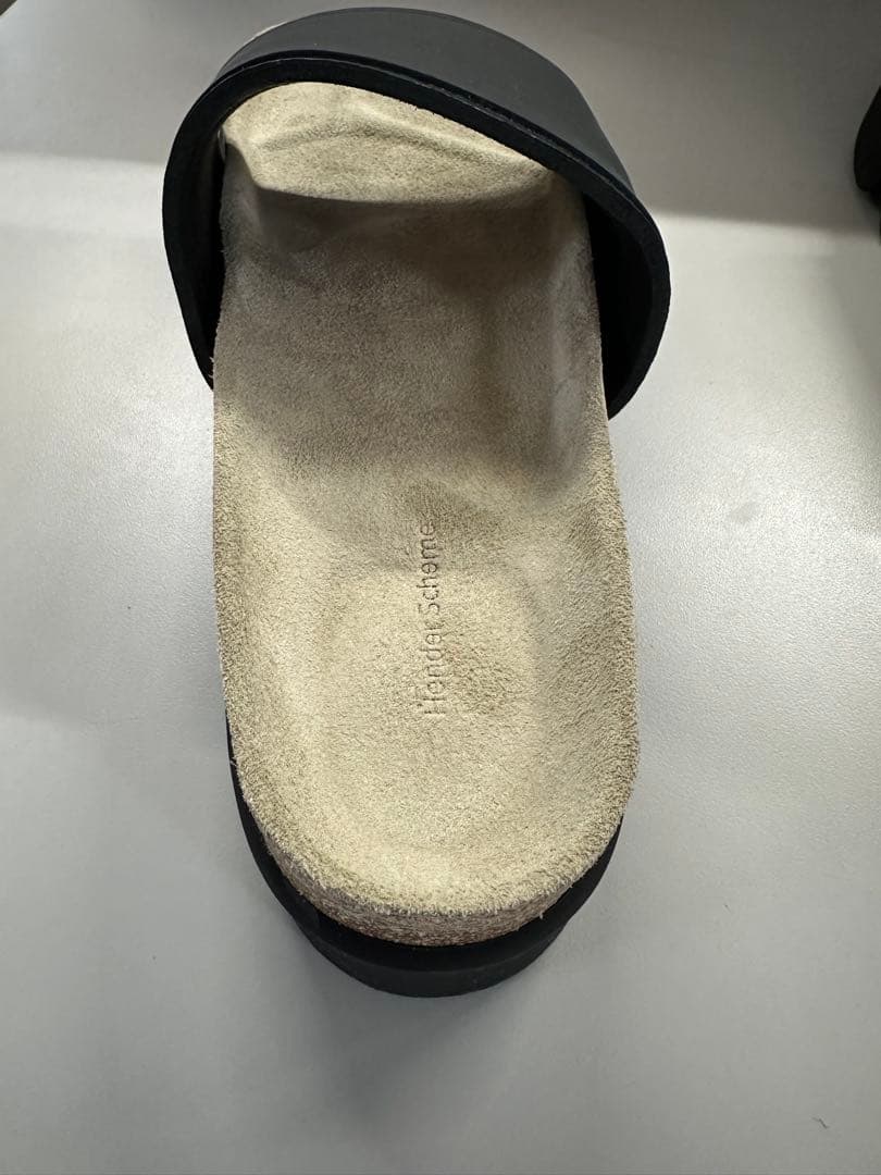 Hender Scheme caterpillar サイズ6