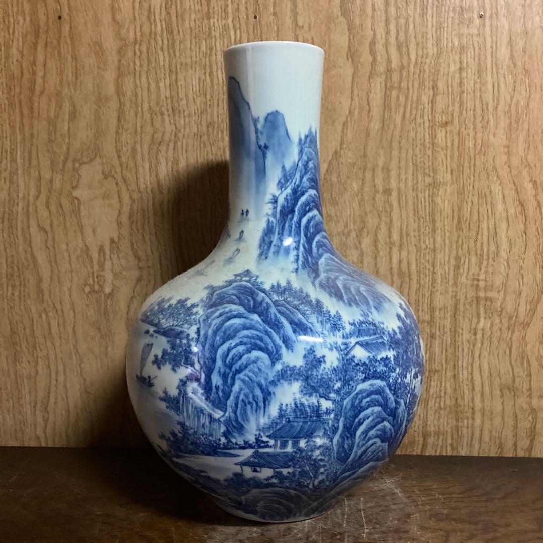 中国　染付　瓶　天球瓶　山水図　大清乾隆年製銘
