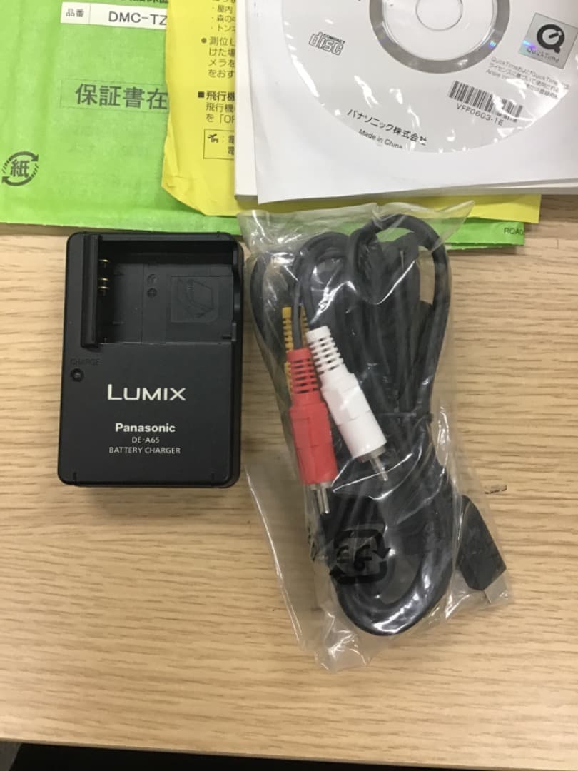 【OY】稼働品 Panasonic LUMIX TZ10 ブラック 付属品付き