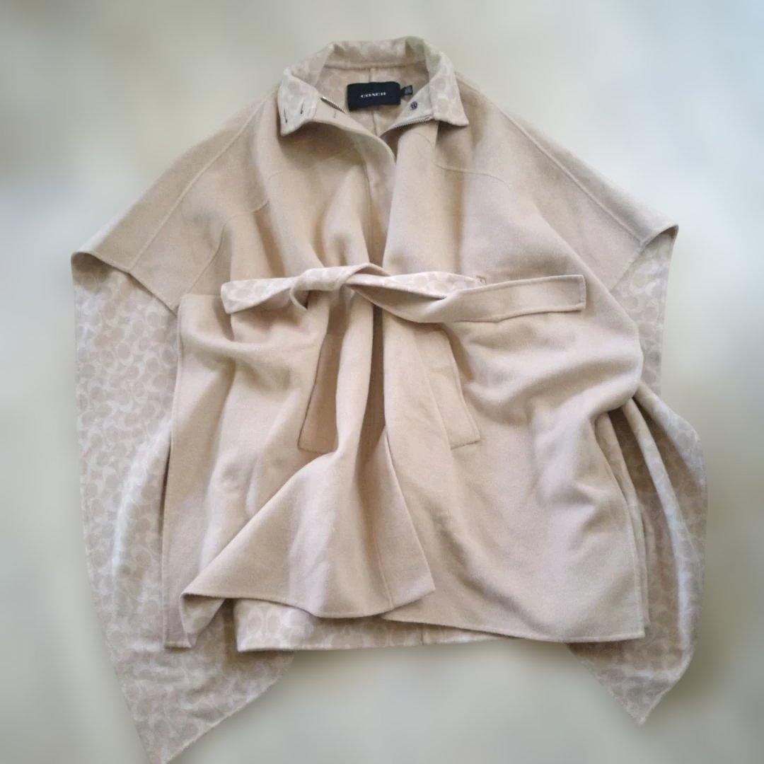 美品✨️コーチ　ダブルフェイスシグネチャー ウール ケープ　ベルテッド　総柄