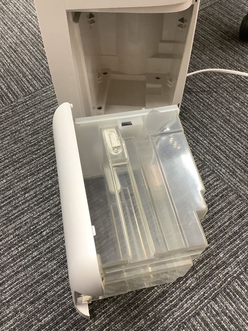 2024年製 シャープ 衣類乾燥除湿機 CV-R71-W