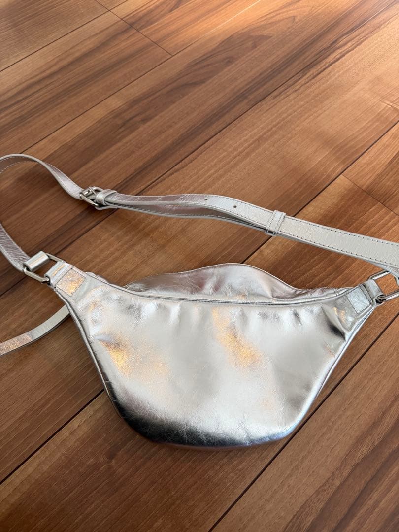Vivienne Westwoon　バッグ· ボディバッグ　シルバー