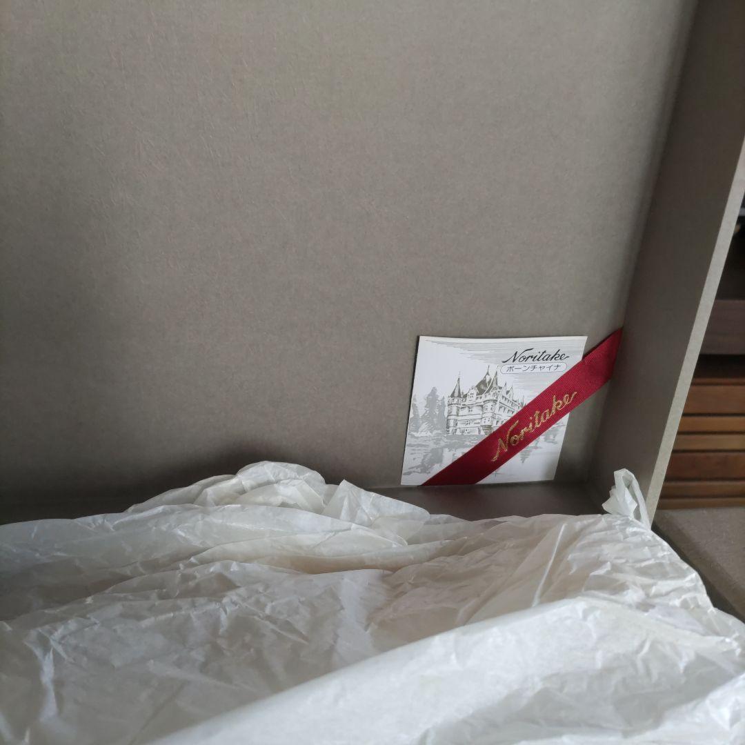 Noritake　ノリタケ　置物　フィギュリン　雄鶏　雌鶏　鶏　にわとり