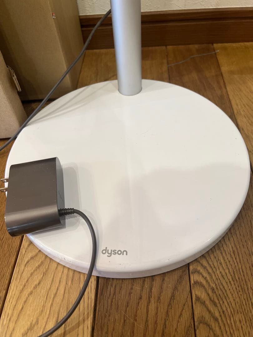 dyson  掃除機　充電器　ダイソン