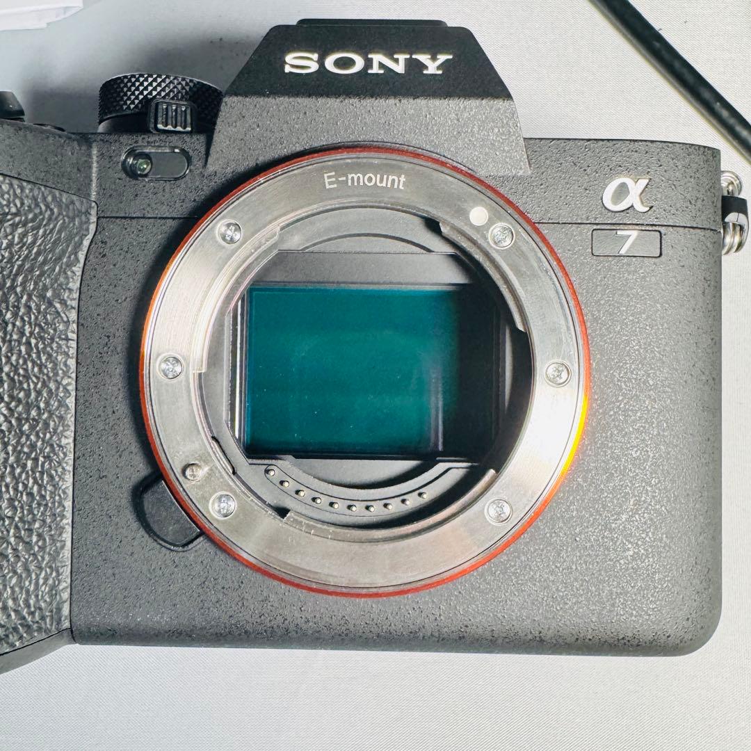 SONY デジタル一眼カメラ　α7 IV 本体のみ　美品