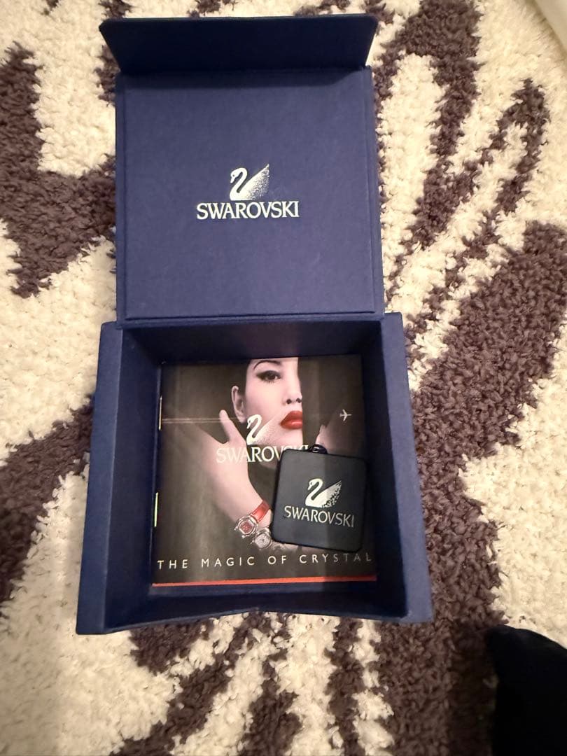 【しゃもてぃ】Swarovski 時計　スワロフスキー　クリスタル箱付き