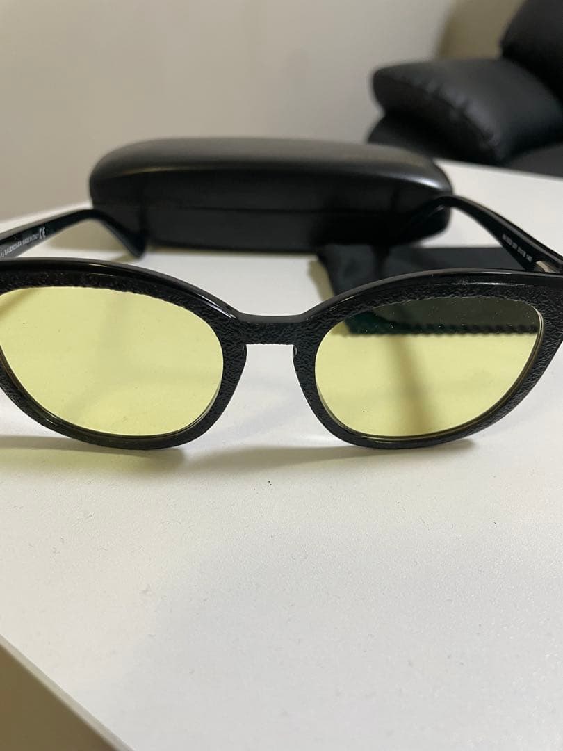 鉄*団様 BALENCIAGA キャットアイサングラス