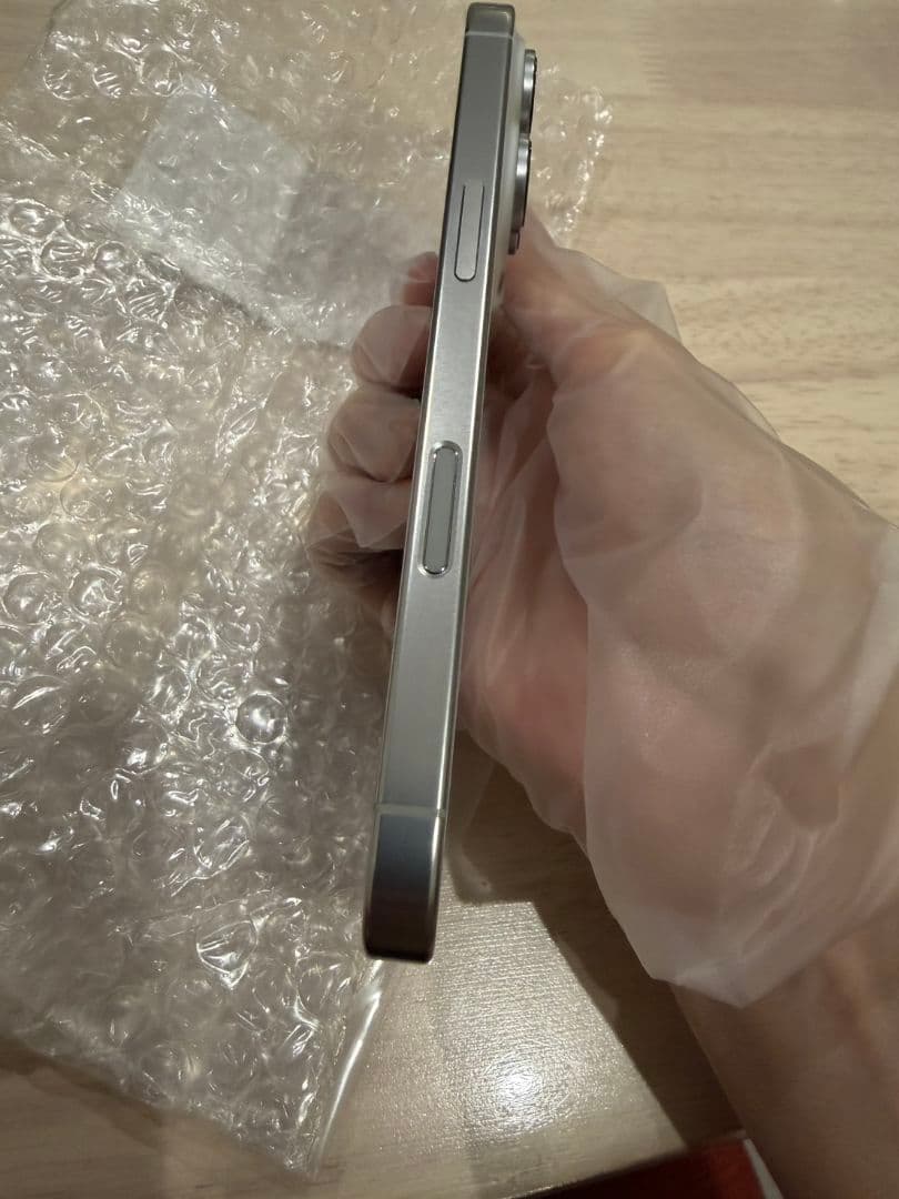 iPhone16PRO 256gb ホワイトチタニウム