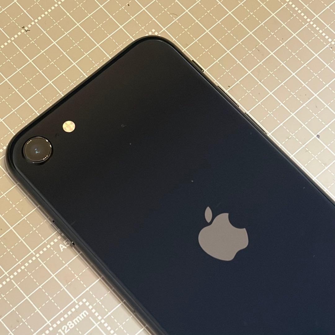 iPhoneSE 第3世代 128GBミッドナイト バッテリー100%