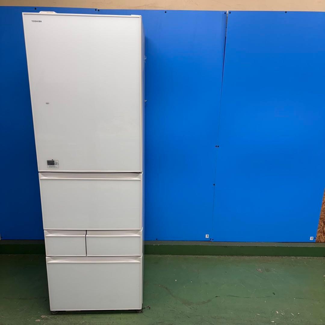 592 東芝大型冷蔵庫　400L強　自動製氷　小型　右開き　5ドア　ガラスパネル