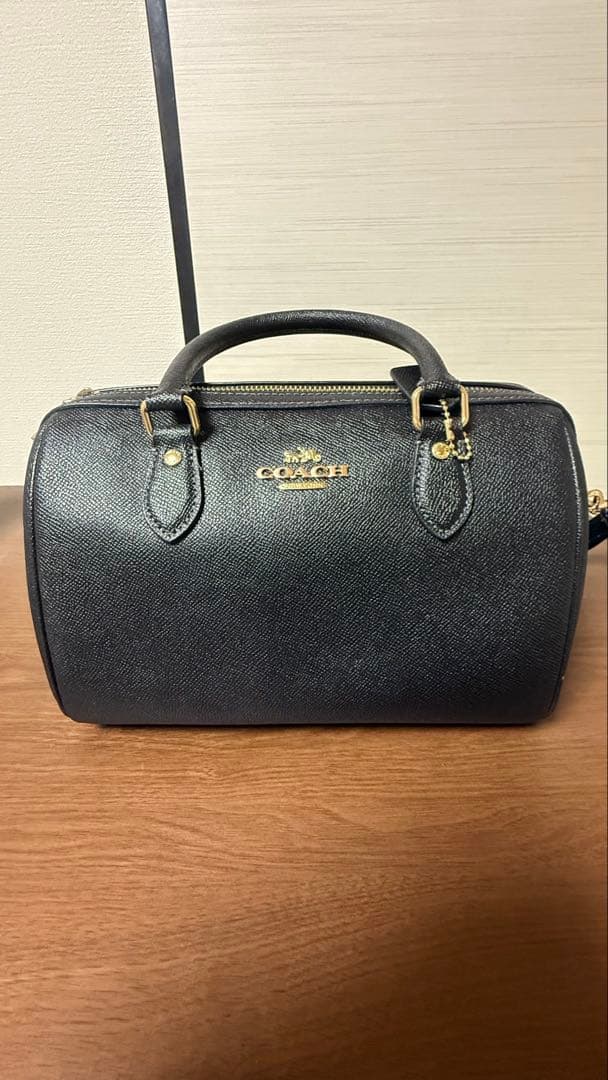 COACH ブラックレザー ハンドバッグ